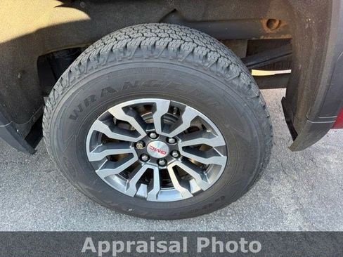 Used 2021 GMC Sierra 1500 AT4 AWD/4WD image 9