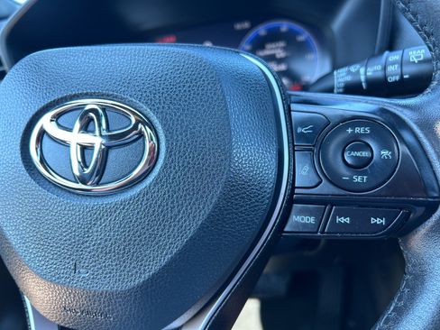 Used 2023 Toyota RAV4 XSE AWD/4WD image 25