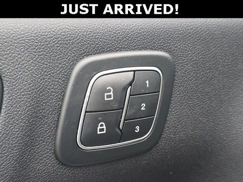 Used 2022 Ford Escape Titanium w/ Titanium Elite Package image 15