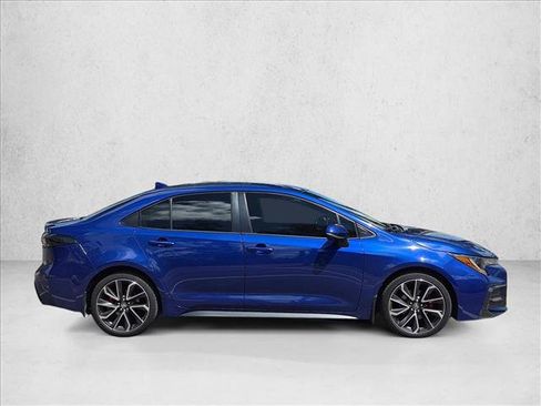 Used 2022 Toyota Corolla SE FWD image 4