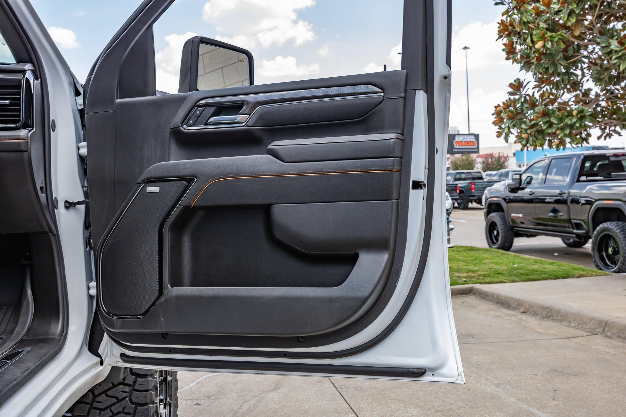 Used 2026 GMC Sierra 2500 AT4 AWD/4WD image 36