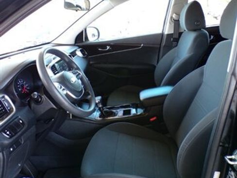 Used 2019 Kia Sorento L FWD image 15