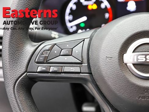 Used 2024 Nissan Altima 2.5 S FWD image 14