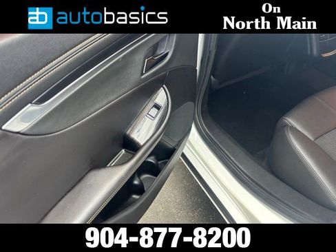 Used 2019 Chevrolet Impala LT image 14