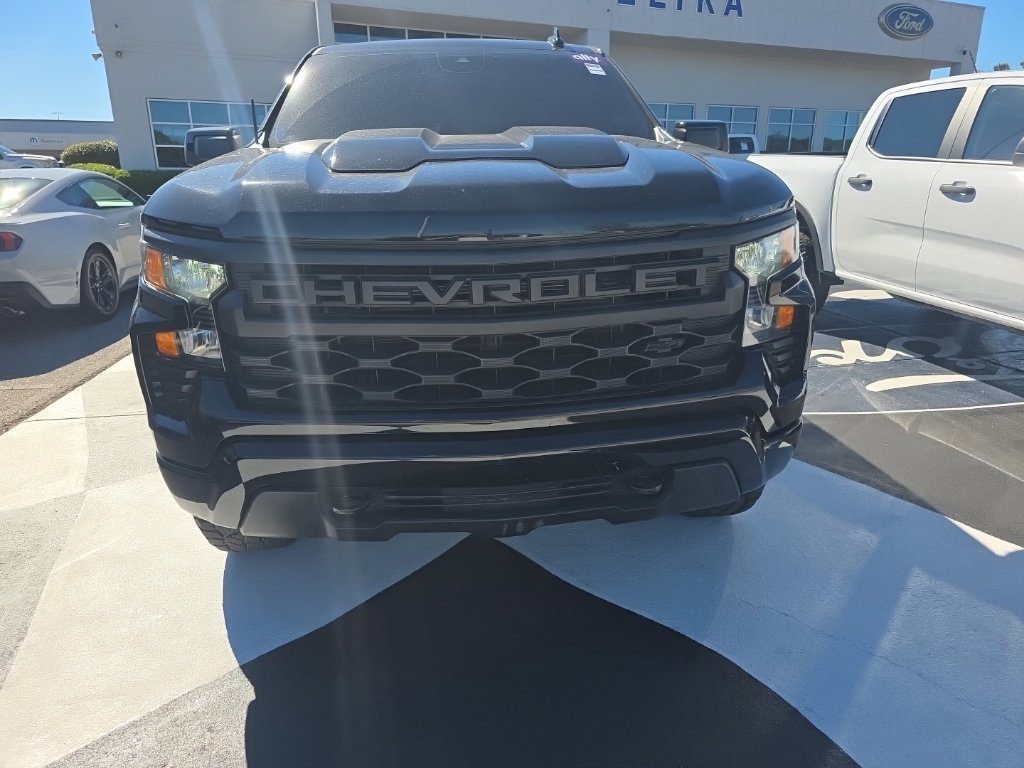 Used 2024 Chevrolet Silverado 1500 Custom Trail Boss w/ Midnight Edition AWD/4WD image 7