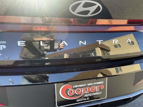 New 2026 Hyundai Elantra SE image 8