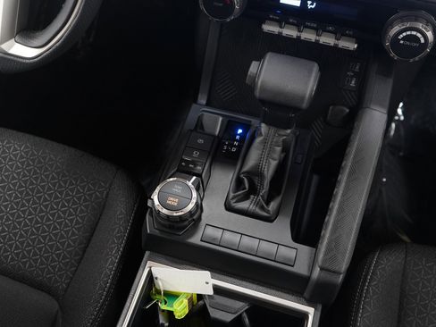 Used 2025 Toyota 4Runner SR5 image 17