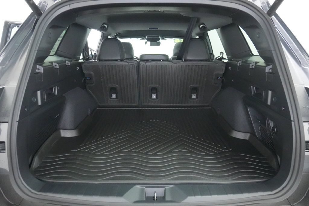 Used 2026 Subaru Outback Limited AWD/4WD image 27