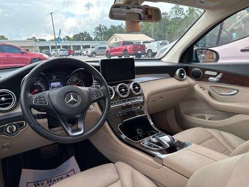 Used 2018 Mercedes-Benz GLC 300 image 14