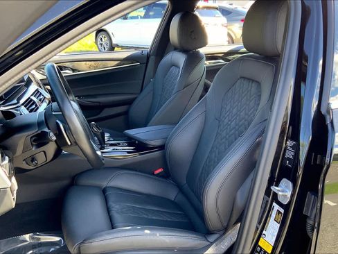 Used 2021 BMW 530i xDrive w/ Convenience Package AWD/4WD image 7
