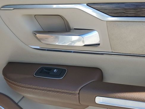 Used 2019 RAM 1500 Laramie image 48