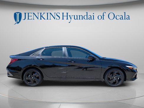 New 2026 Hyundai Elantra Sport FWD image 2