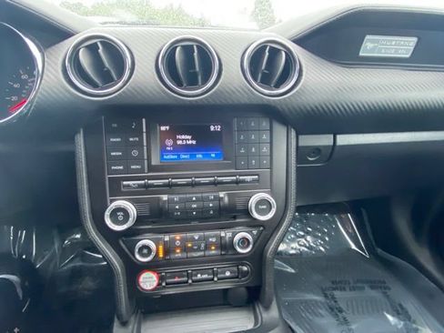 Used 2015 Ford Mustang Coupe RWD image 21