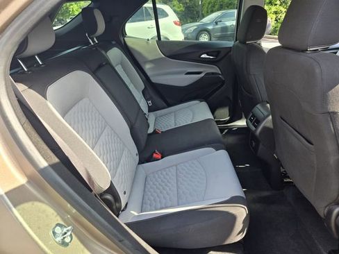 Used 2018 Chevrolet Equinox LS image 16