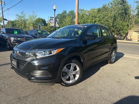 Used 2020 Honda HR-V LX image 3