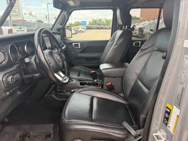 Used 2021 Jeep Wrangler Unlimited Rubicon 4xe w/ Safety Group AWD/4WD image 15
