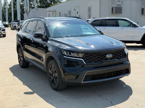 Used 2021 Kia Sorento S w/ Panoramic Sunroof Package AWD/4WD image 4