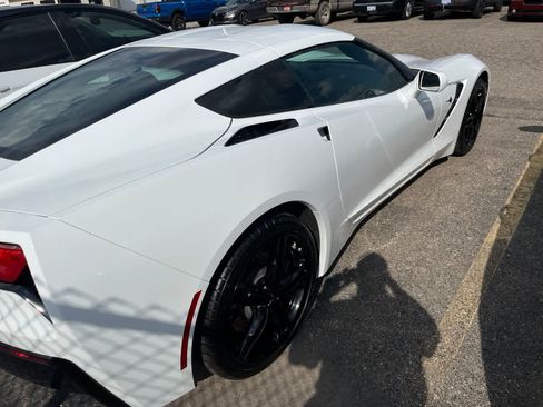 Used 2017 Chevrolet Corvette Stingray Coupe w/ Carbon Flash Badge Package RWD image 15