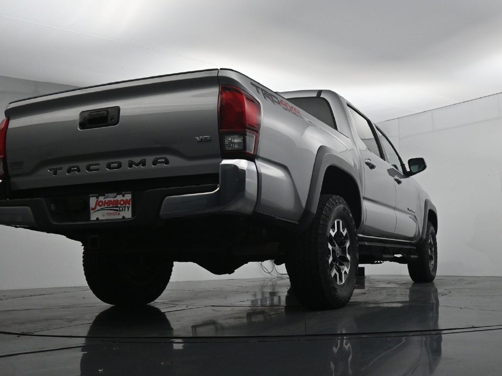 Used 2019 Toyota Tacoma TRD Off-Road AWD/4WD image 35