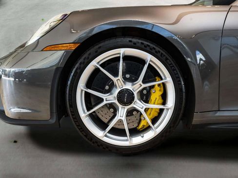 Used 2022 Porsche 911 GT3 RWD image 8