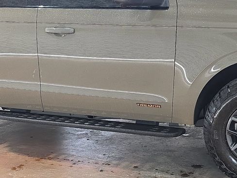 Used 2026 Ford Expedition Tremor AWD/4WD image 8