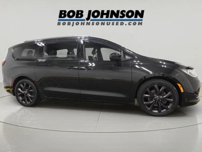 Used 2018 Chrysler Pacifica Touring-L Plus w/ S Appearance Package