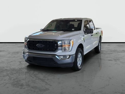 Used 2022 Ford F150 XLT w/ Equipment Group 301A Mid AWD/4WD image 4