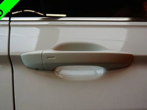 Used 2021 Volkswagen Tiguan SE w/ Panoramic Sunroof Package image 89