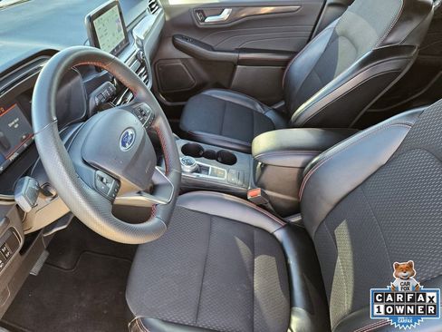 Used 2025 Ford Escape ST-Line image 18