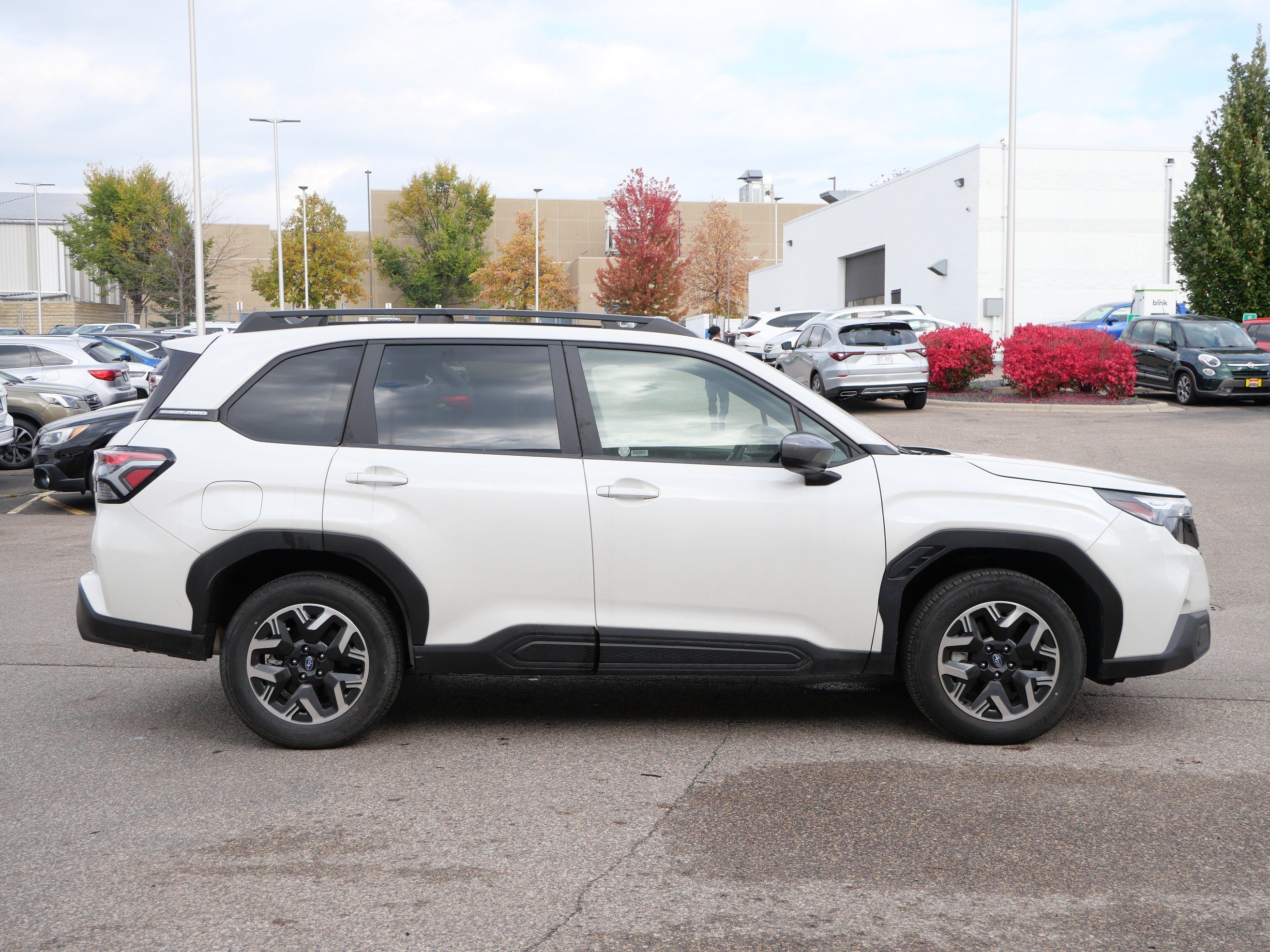 Used 2025 Subaru Forester Premium AWD/4WD image 8