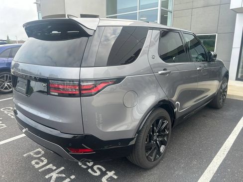 Used 2023 Land Rover Discovery S R-Dynamic AWD/4WD image 6