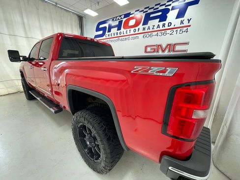 Used 2018 GMC Sierra 2500 SLT w/ Duramax Plus Package AWD/4WD image 6