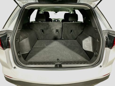 Used 2022 Chevrolet Equinox LS w/ LS Convenience Package AWD/4WD image 23