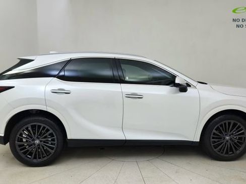 Used 2025 Lexus RX 350 Premium w/ Accessory Package (Z1) FWD image 6