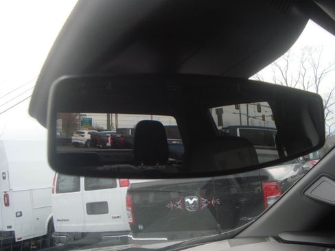 Used 2024 Chevrolet Silverado 1500 LT image 13