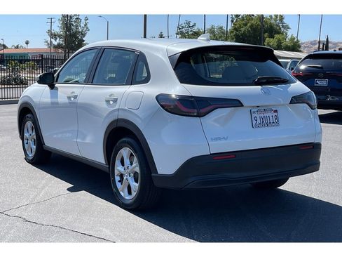 Certified 2024 Honda HR-V LX image 3