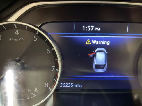 Used 2023 Nissan Murano Platinum FWD image 11