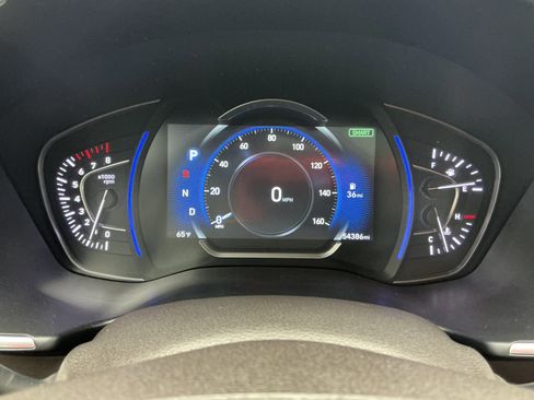 Used 2020 Hyundai Santa Fe Limited image 11