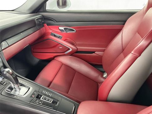 Certified 2018 Porsche 911 Cabriolet image 30