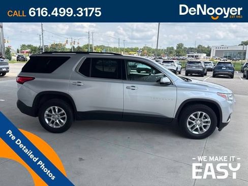 Used 2019 Chevrolet Traverse LT FWD image 6