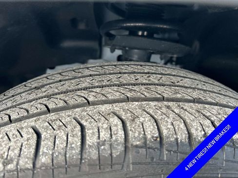 Certified 2021 Jeep Cherokee Limited w/ Elite Package image 10