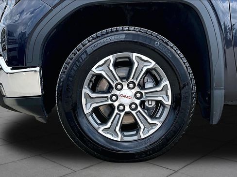 Used 2026 GMC Sierra 1500 SLT RWD image 11