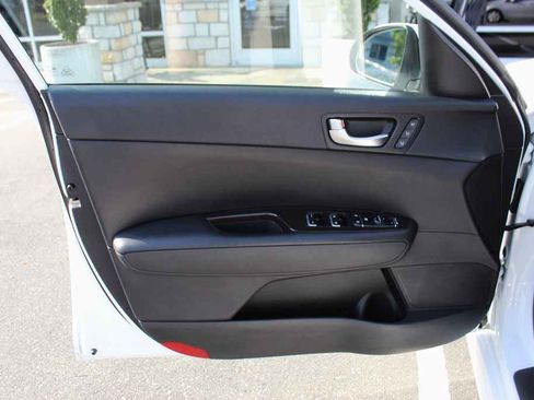 Used 2017 Kia Optima EX FWD image 11