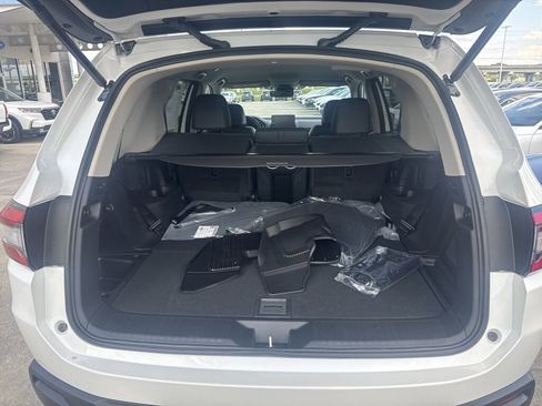 New 2025 Honda Pilot EX-L image 7