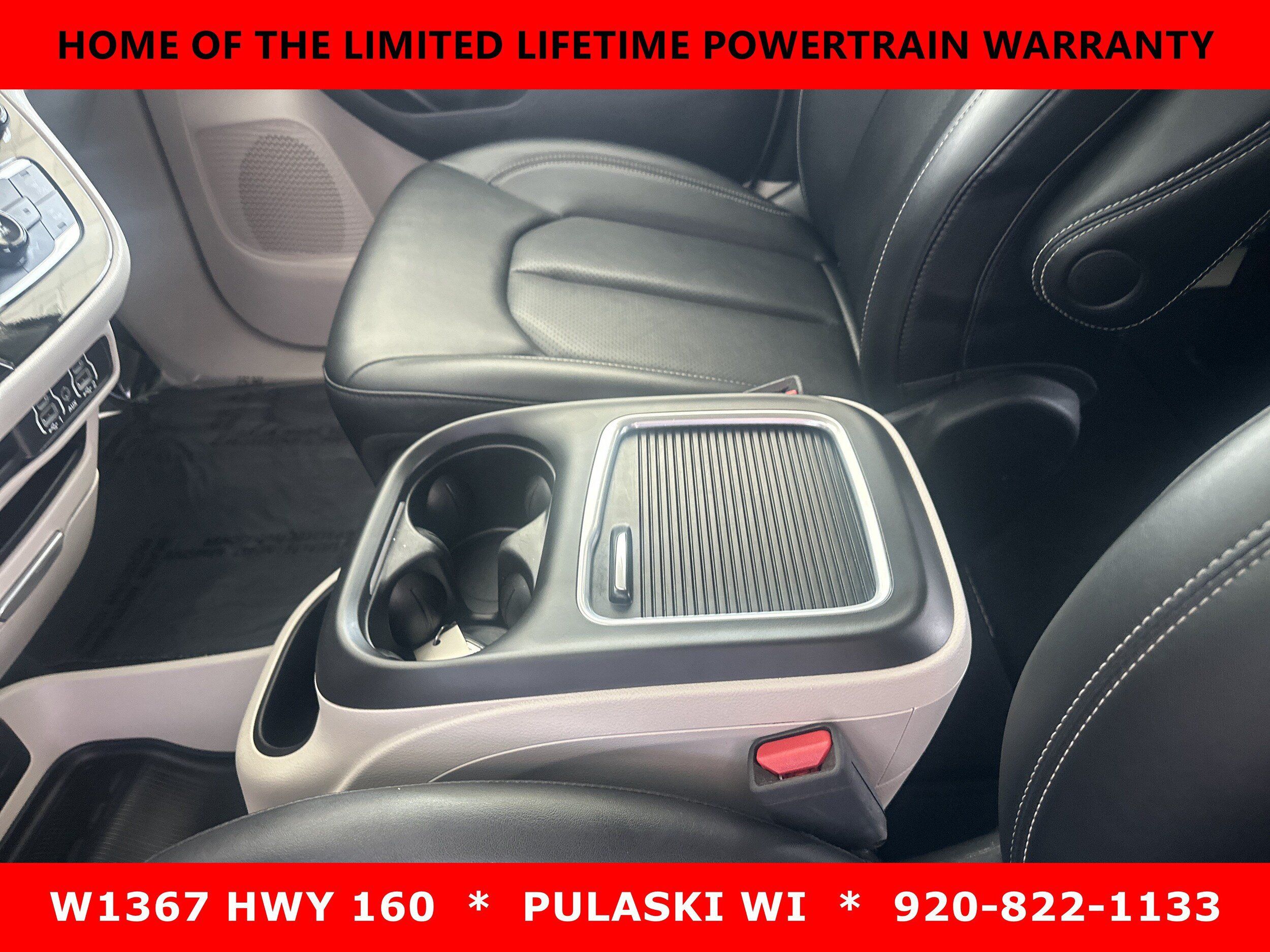 Used 2024 Chrysler Pacifica Touring-L FWD image 13