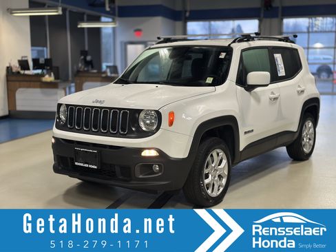 Used 2018 Jeep Renegade Latitude image 1