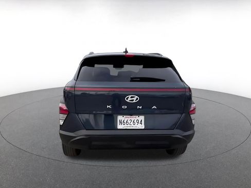 Used 2025 Hyundai Kona SEL image 12