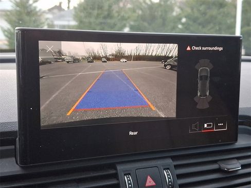 Used 2021 Audi Q5 2.0T Premium image 16