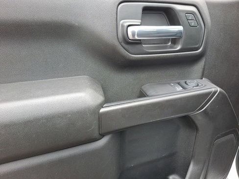 Used 2024 GMC Sierra 1500 Pro w/ Pro Value Package image 11