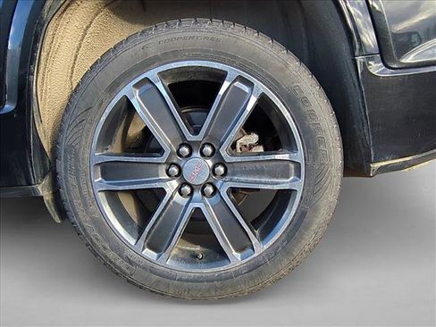 Used 2018 GMC Acadia Denali w/ Technology Package image 8